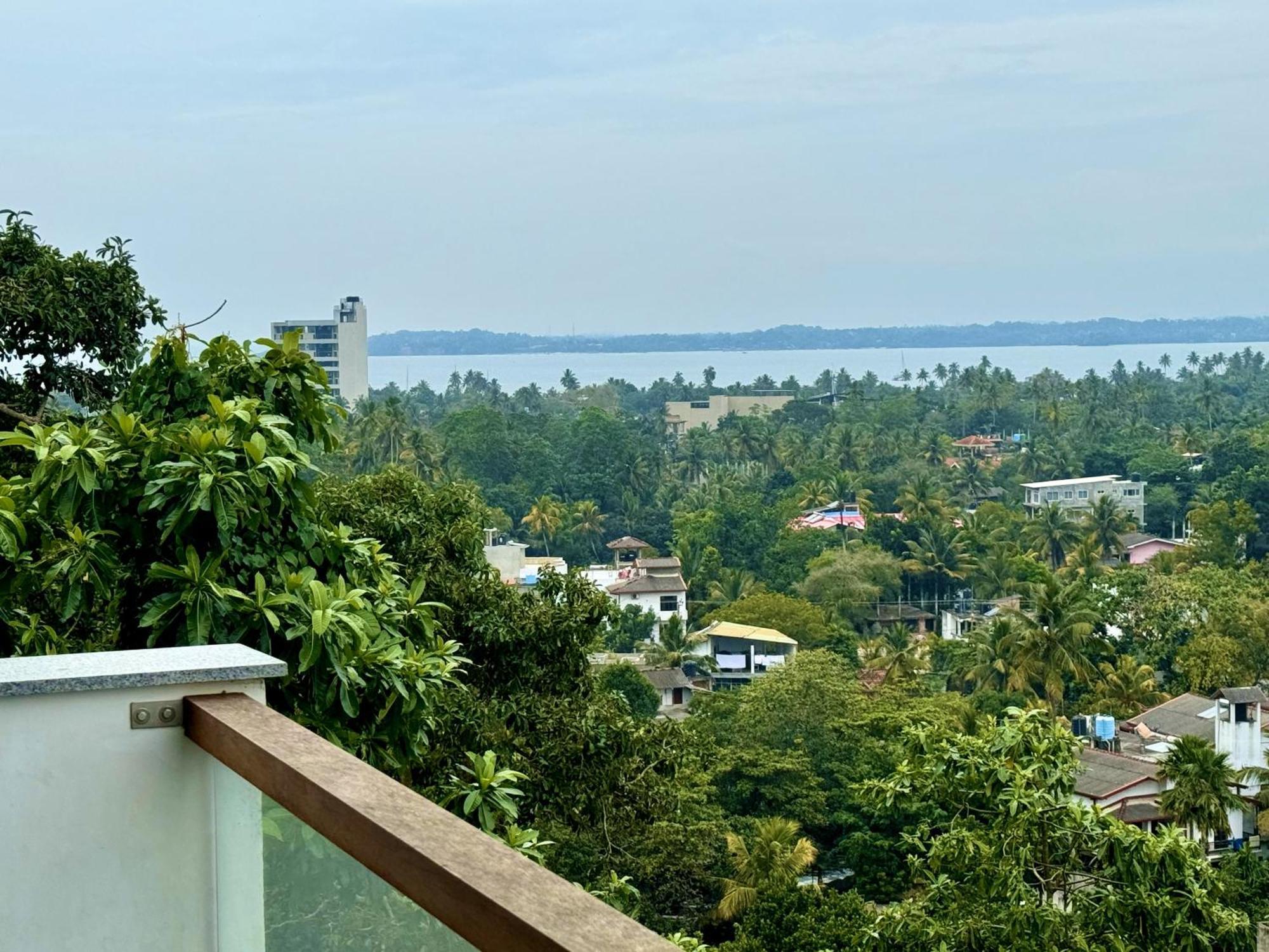 Coastline Mirissa Boutique Hotel And Spa Exteriör bild