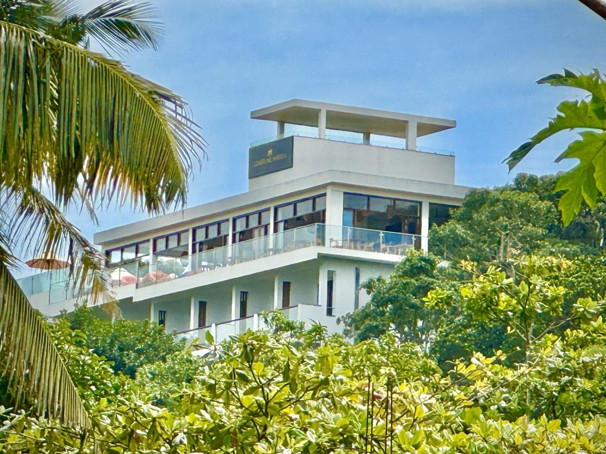 Coastline Mirissa Boutique Hotel And Spa Exteriör bild