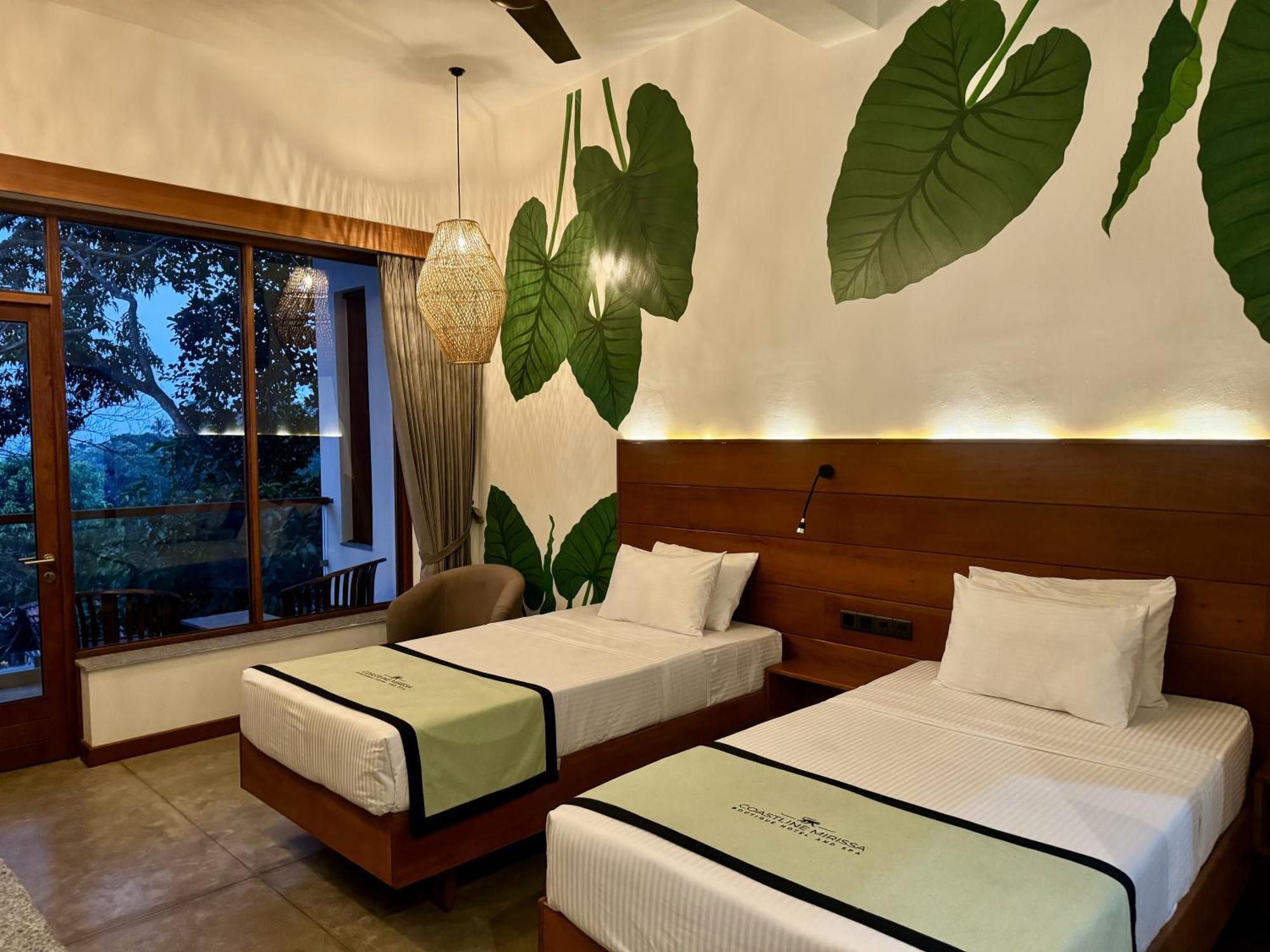 Coastline Mirissa Boutique Hotel And Spa Rum bild